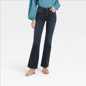 High-rise Bootcut Jeans👖